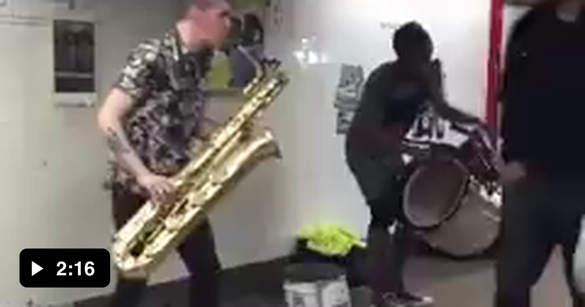 The coolest saxophone player ever! 9GAG