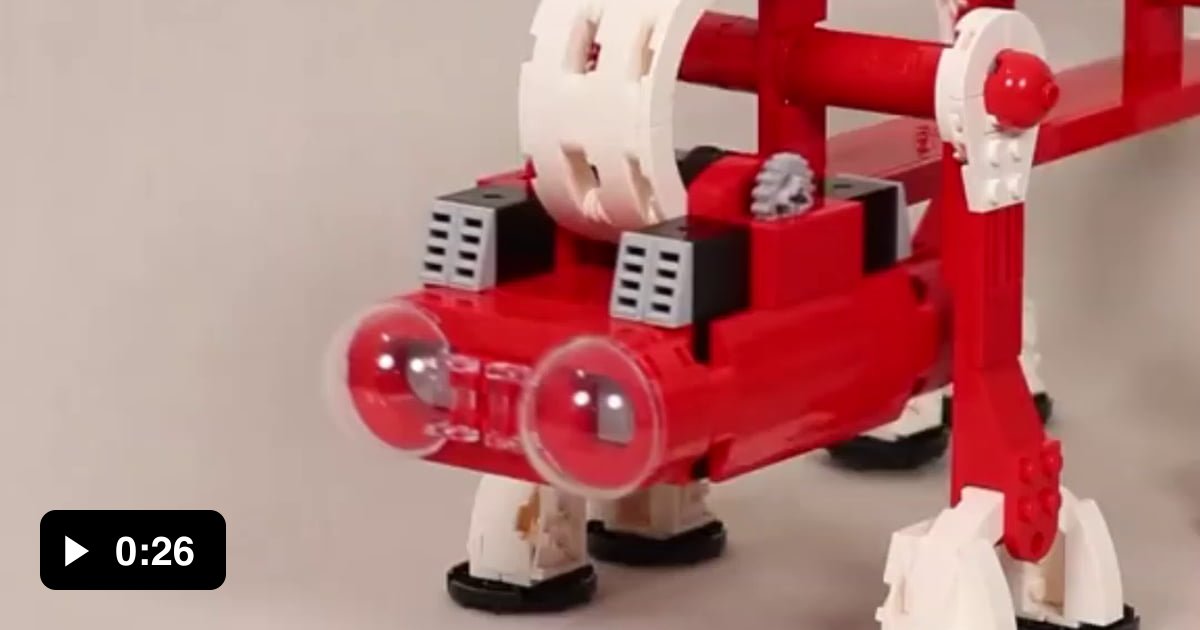 The walking LEGO Machine - 9GAG