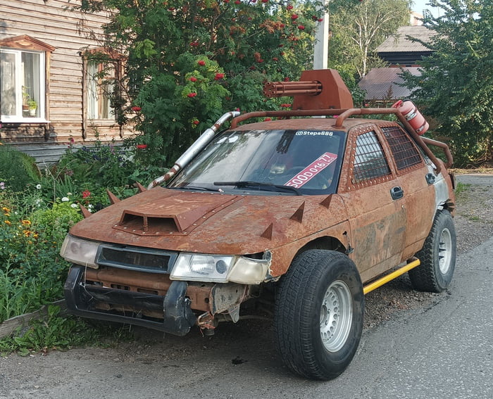 On the streets of Tomsk - 9GAG