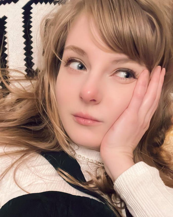 Ella Freya 😊😍 - Girl  Blonde hair girl, Girl actors, Beautiful girl face