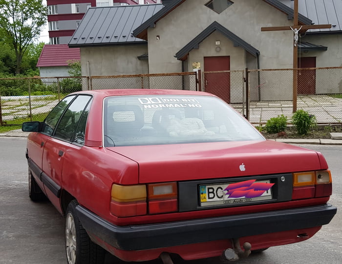 First Apple cars hit the road - 9GAG