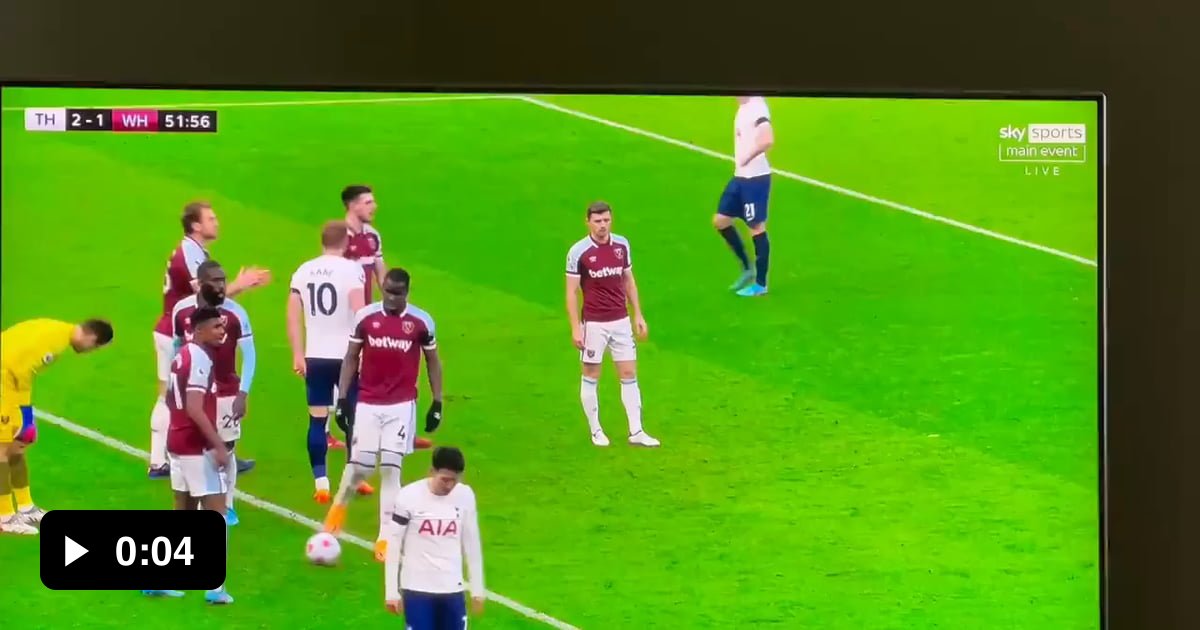 Son dive against West Ham United 52' - 9GAG