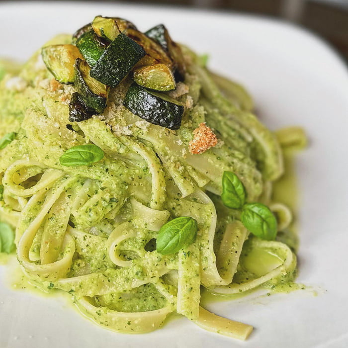 Fettuccine Con Crema Di Zucchini Briciole De Pane E Basilico Gag