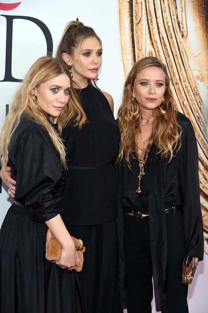 Elizabeth Olsen with her Sisters, Ashley and Mary-Kate Olsen - 9GAG