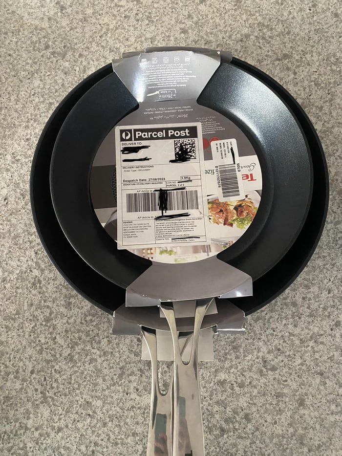 Posted those frypans you ordered, boss! - 9GAG