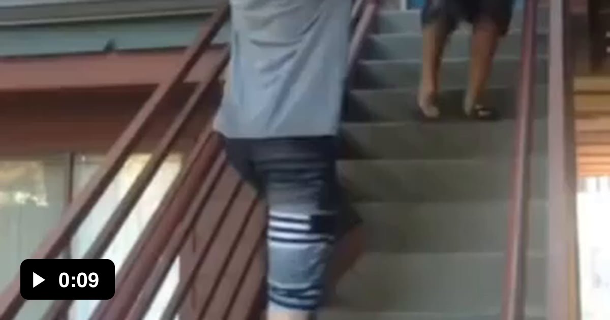 Carrying a couch upstairs 9GAG