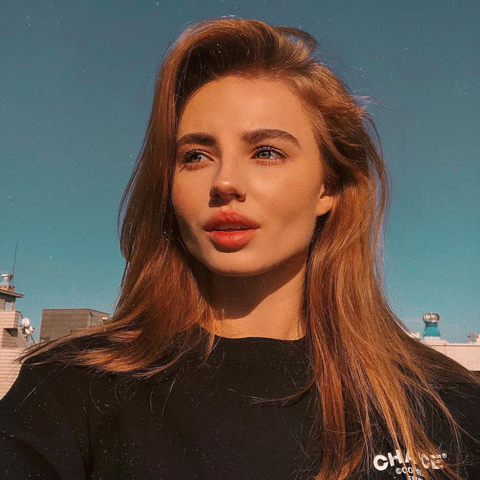 Elizabeth Vasilenko - 9GAG