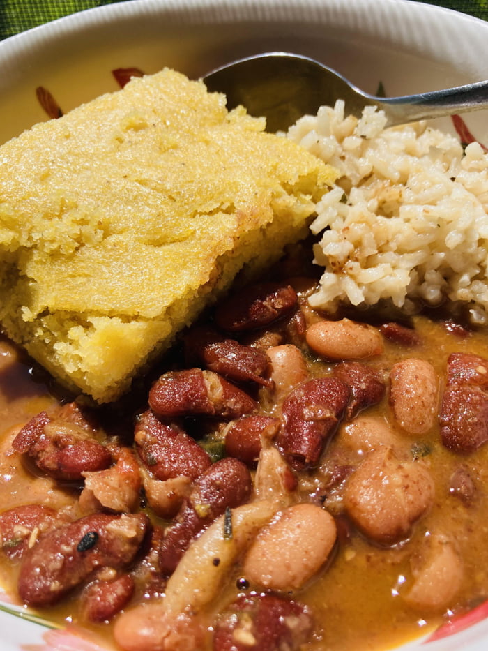 Home made Red beans, pinto beans with cornbread and rice! - 9GAG