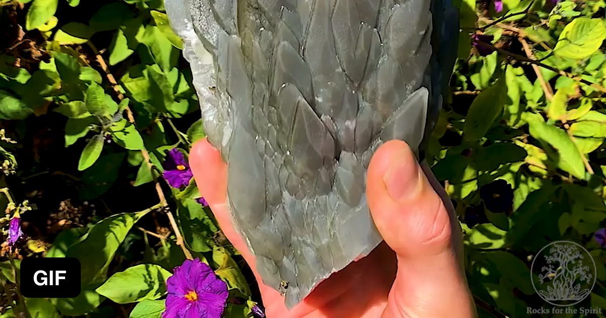 The Dragon Scale Calcite Crystal 9GAG   AN0gr5b Ogimage 