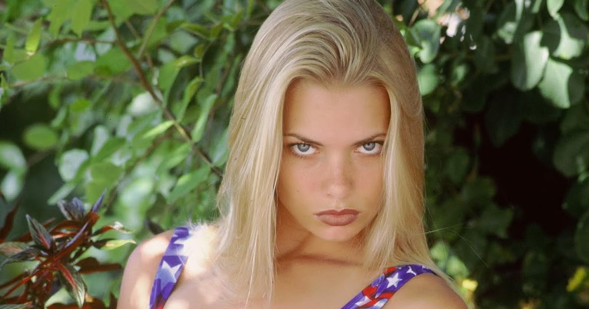 Young Jaime Pressly - 9GAG