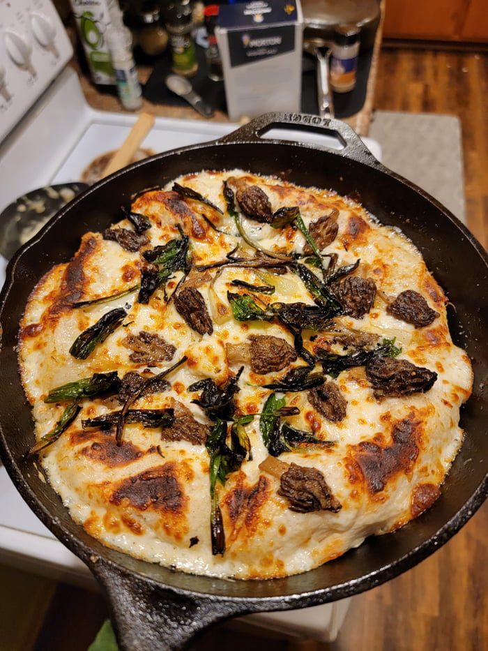 Morel and Ramp Pan Pizza 9GAG
