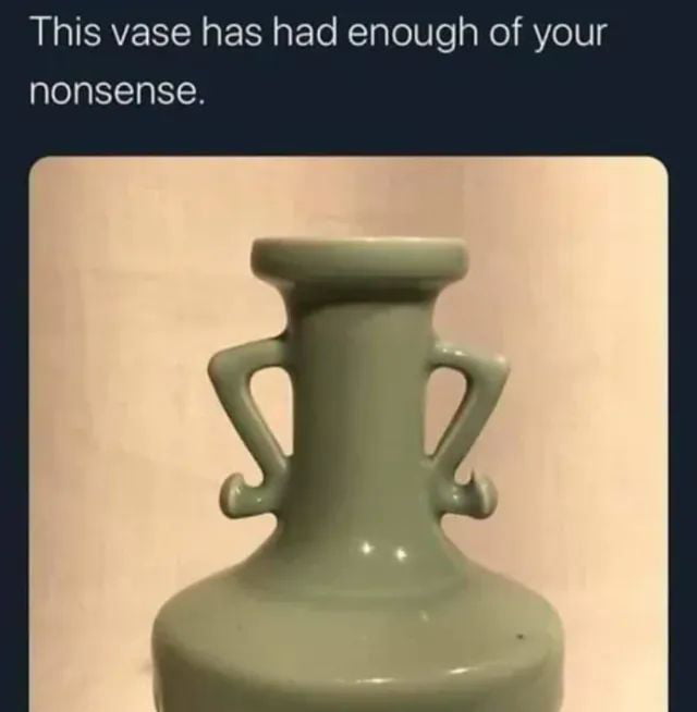 Is it pronounced "vase" or "vase"? 9GAG