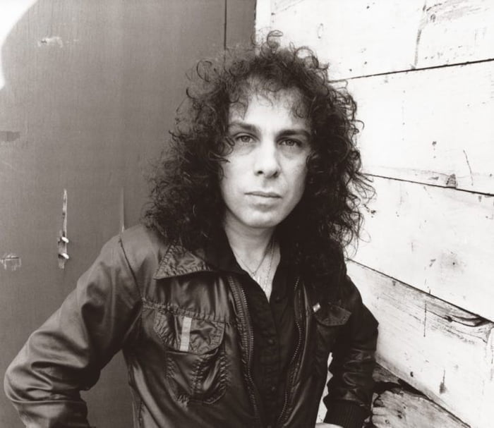 Ronnie James Dio (1980) - 9GAG