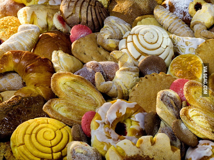 Mexican Pan de Dulce (Sweet bread) Over 1000 different types of it - 9GAG h...