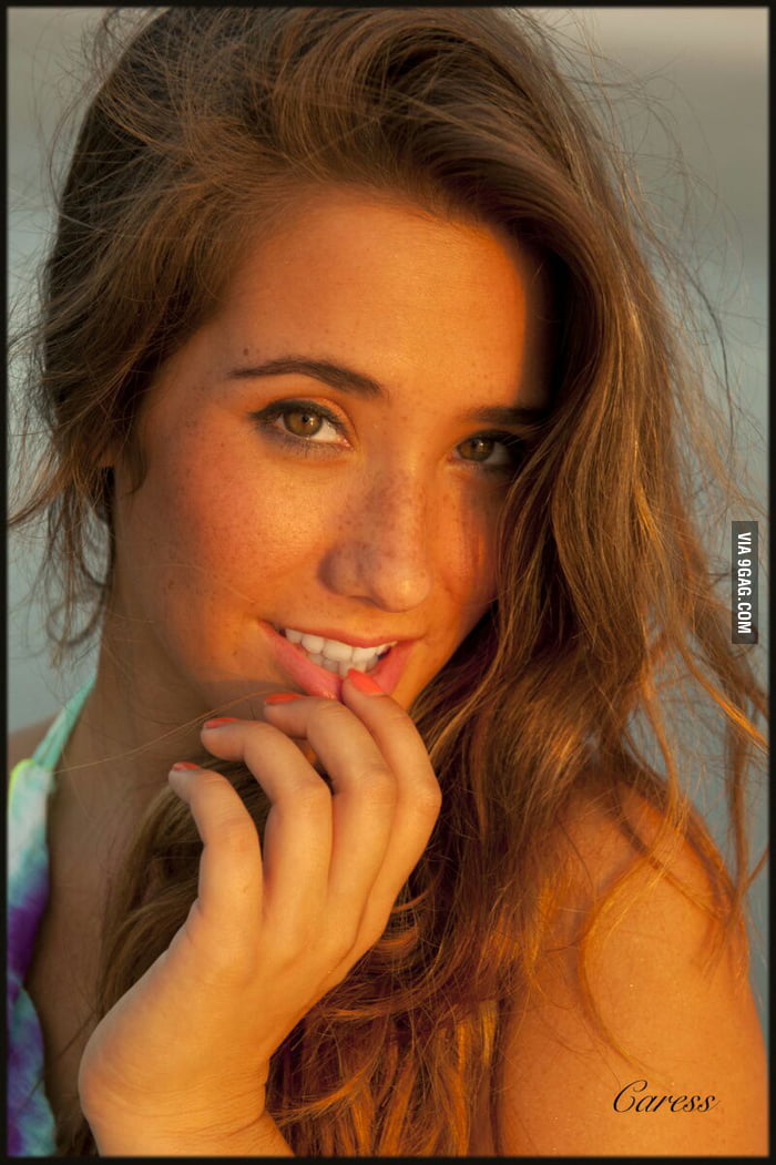 Eva Lovia 9gag