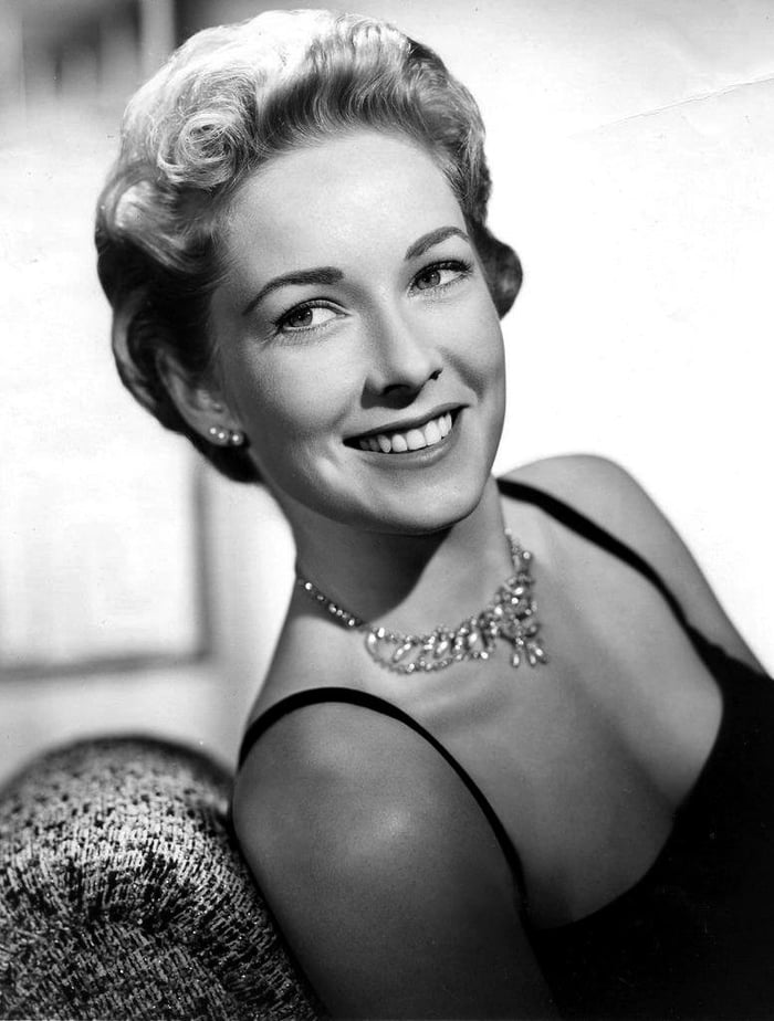 Vera Miles, 1959 - 9GAG
