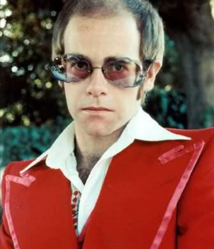 Elton John 1970s 9GAG