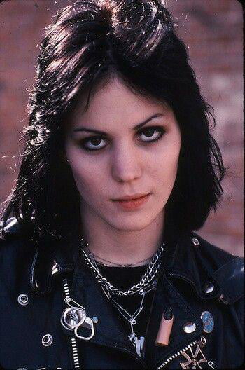 Joan Jett (Early 80s) - 9GAG