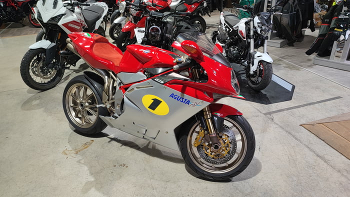 f 4 9 7