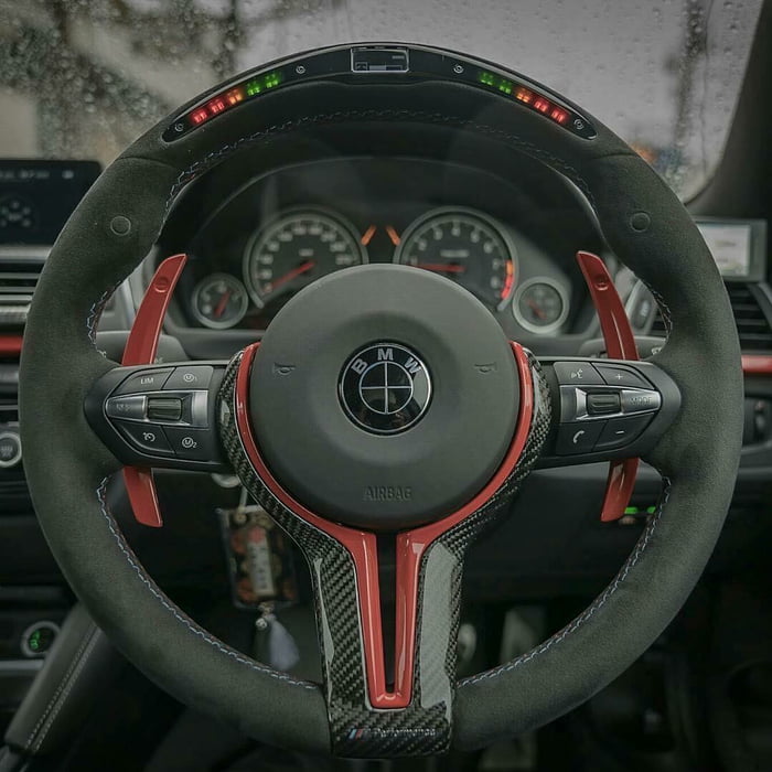 Awesome steering wheel - 9GAG