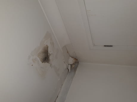 Does Anyone Know If This Is Asbestos Its The Ceiling Of A