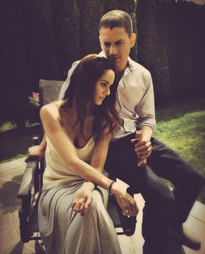 Sarah Wayne Callies And Wentworth Miller 9gag 1462