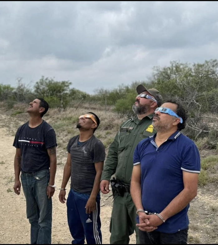 Border patrol with immigrants during todays Solar eclipse - 9GAG