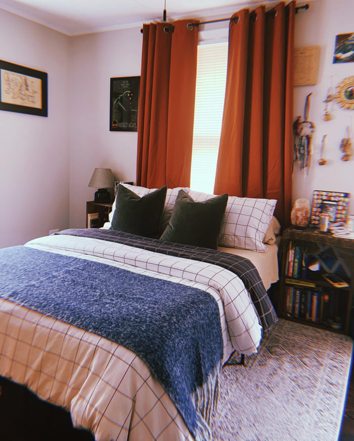 Wanted to make the bed look more plush 9GAG