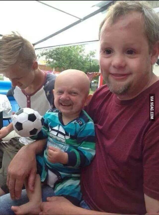 The kid looks like the smart rat from pinky and the brain - 9GAG