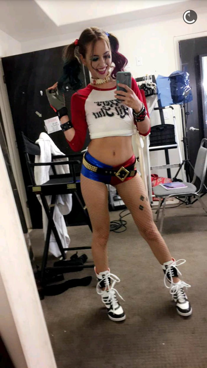 Harley Quinn by Riley Reid - Cosplay.