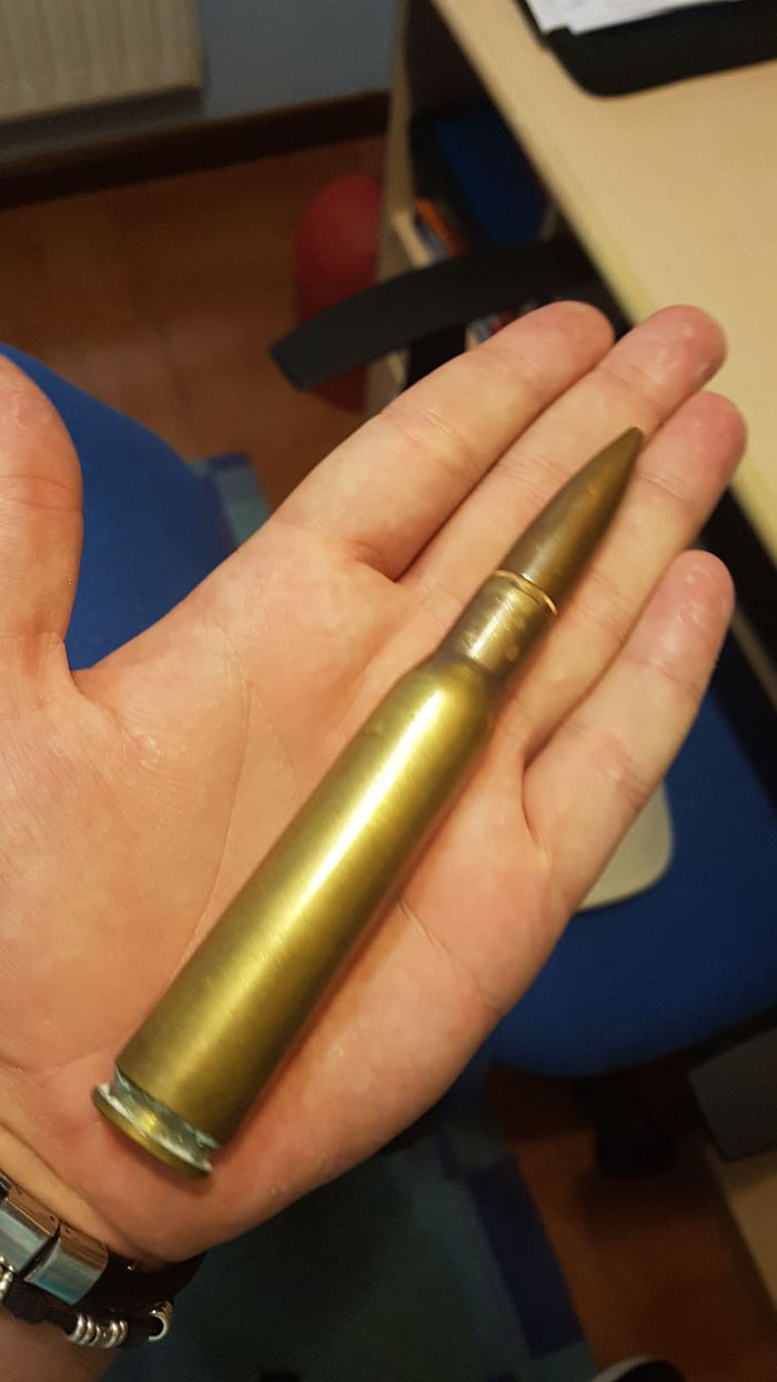 Hand vs 12.7mm bullet - 9GAG