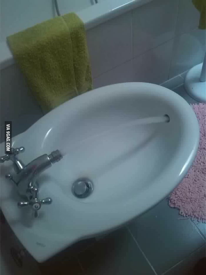 That's really the most satisfying thing I've ever seen - 9GAG