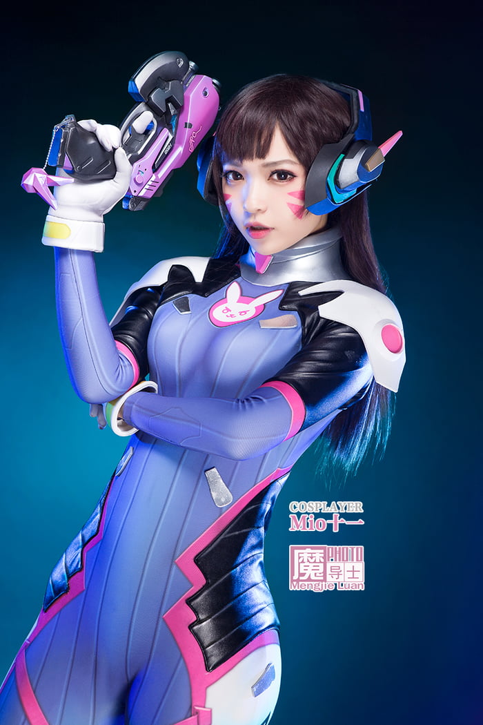 Mio-Eleven as D.Va (Overwatch) - 9GAG