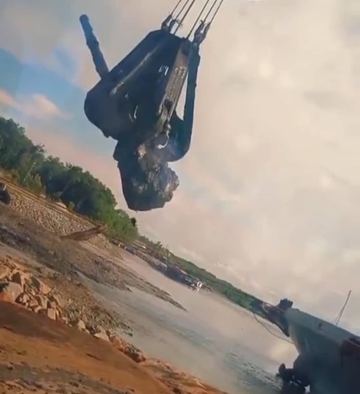 What appears to be a 5.25” gun obtained from an illegal salvage ...