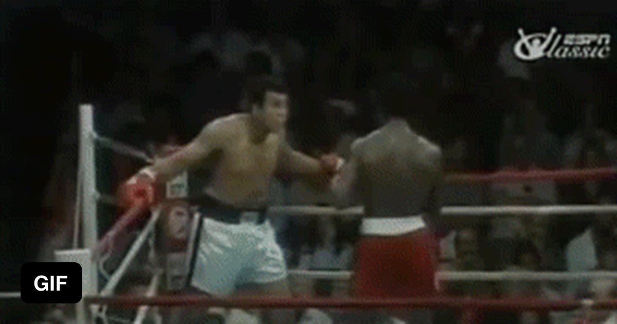 Muhammad Ali dodges 21 punches in 10 seconds - 9GAG