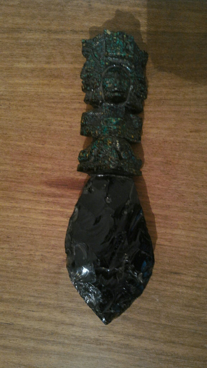obsidian knife aztec