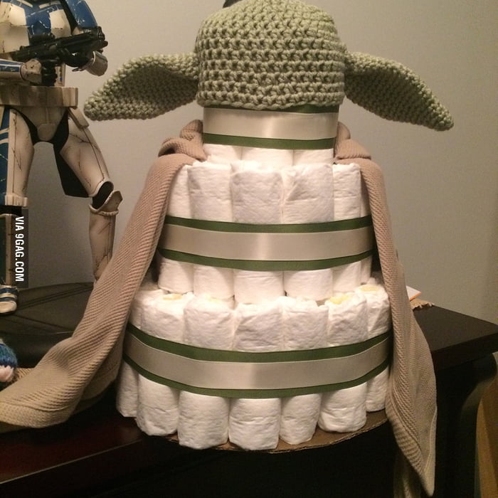 baby yoda diaper cake