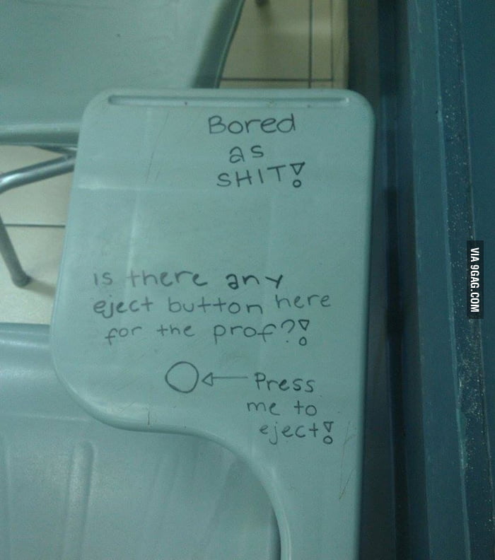 I'd press that "button"... - 9GAG