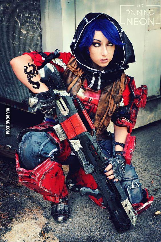 Athena Cosplay By Its Raining Neon 9gag