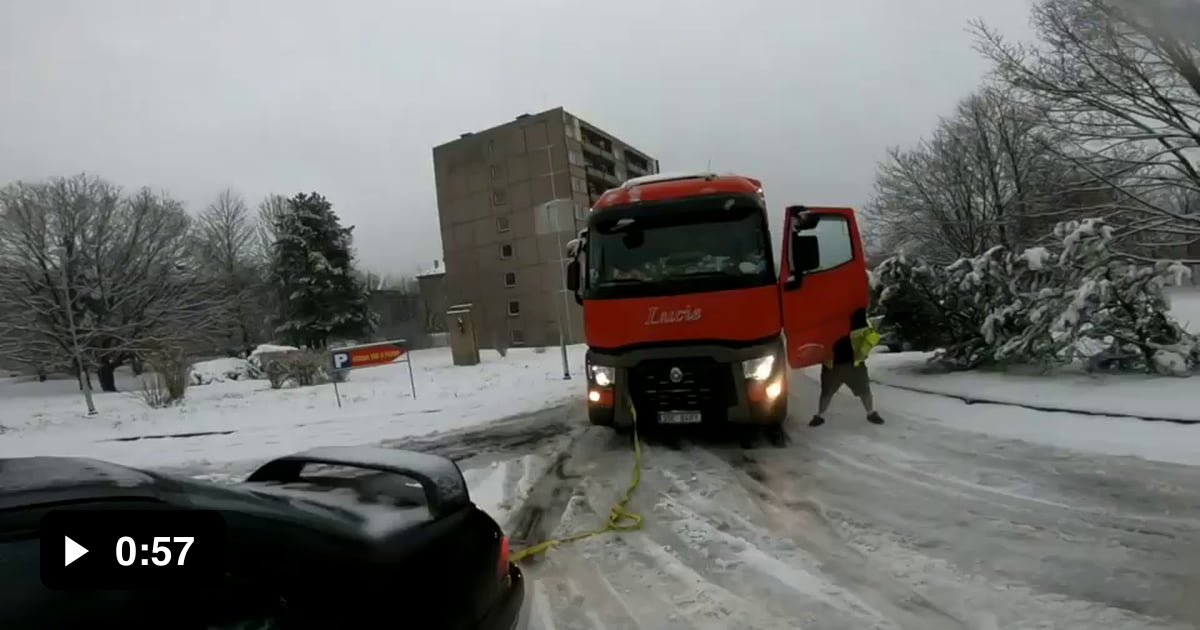 Subaru Impreza WRX towing truck in snow - 9GAG