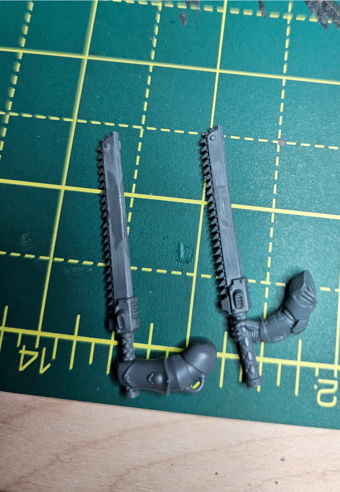 Literally can't find second hand Eviscerators anywhere so kitbashed ...