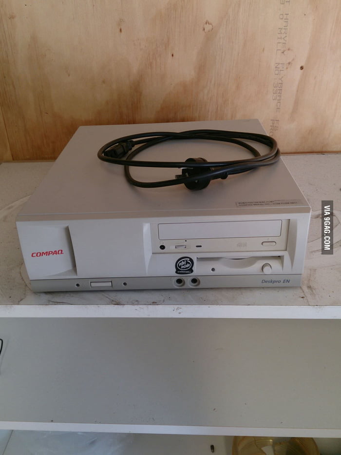 Finally bought a desktop - 9GAG