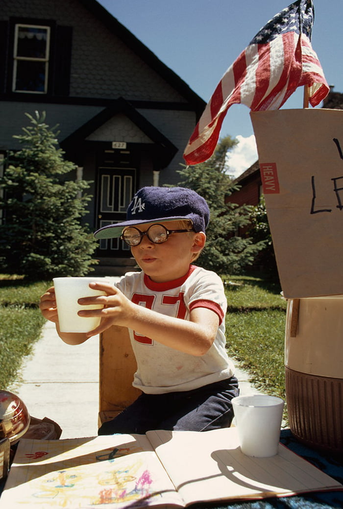 Lemonade Stand Kid, 1973 9GAG