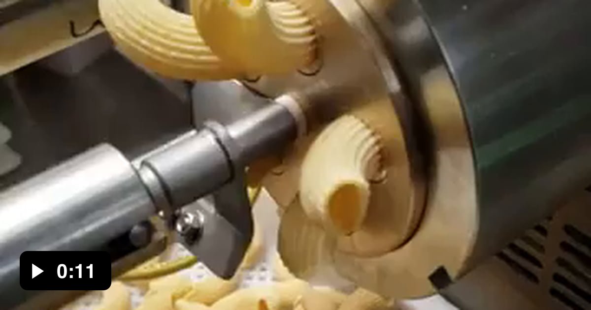 Commercial Pasta Machine Making Curved Rigatoni 9GAG
