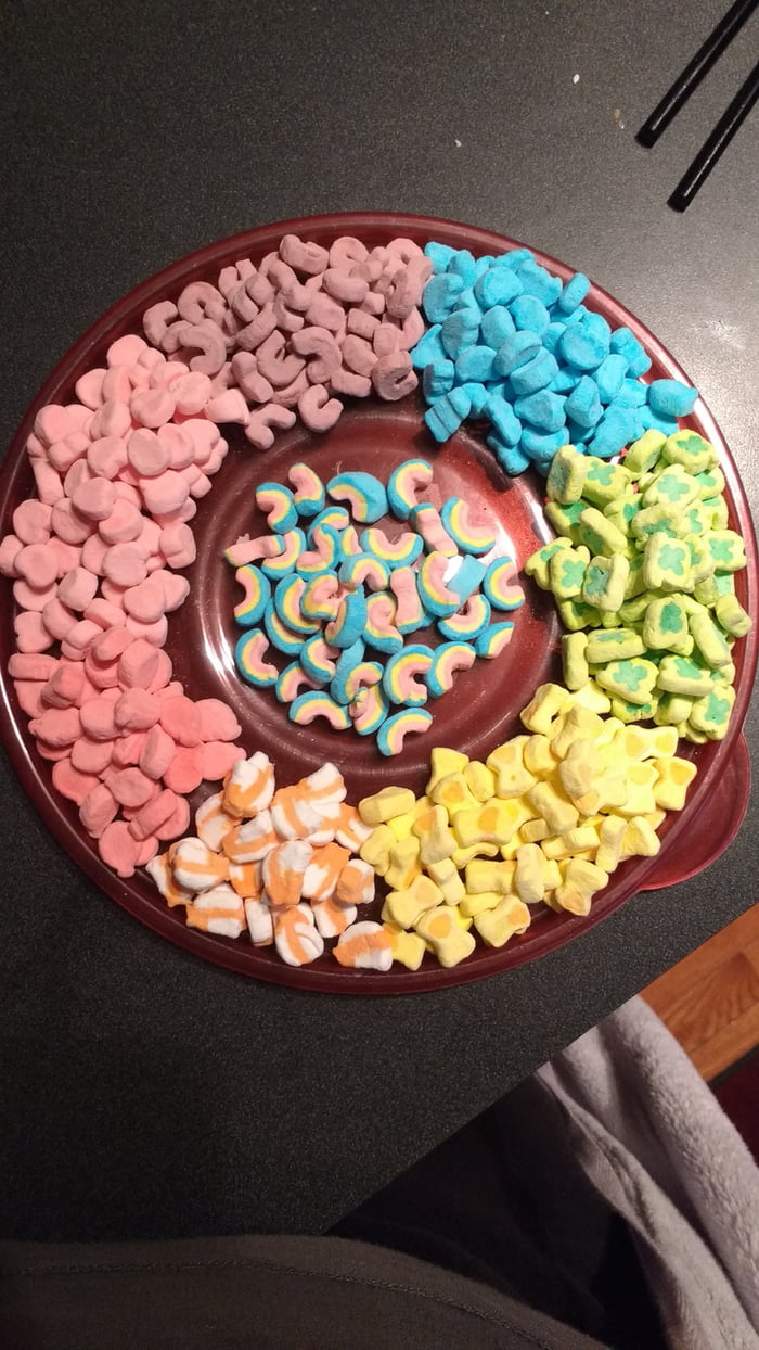 these-lucky-charms-sorted-by-color-9gag