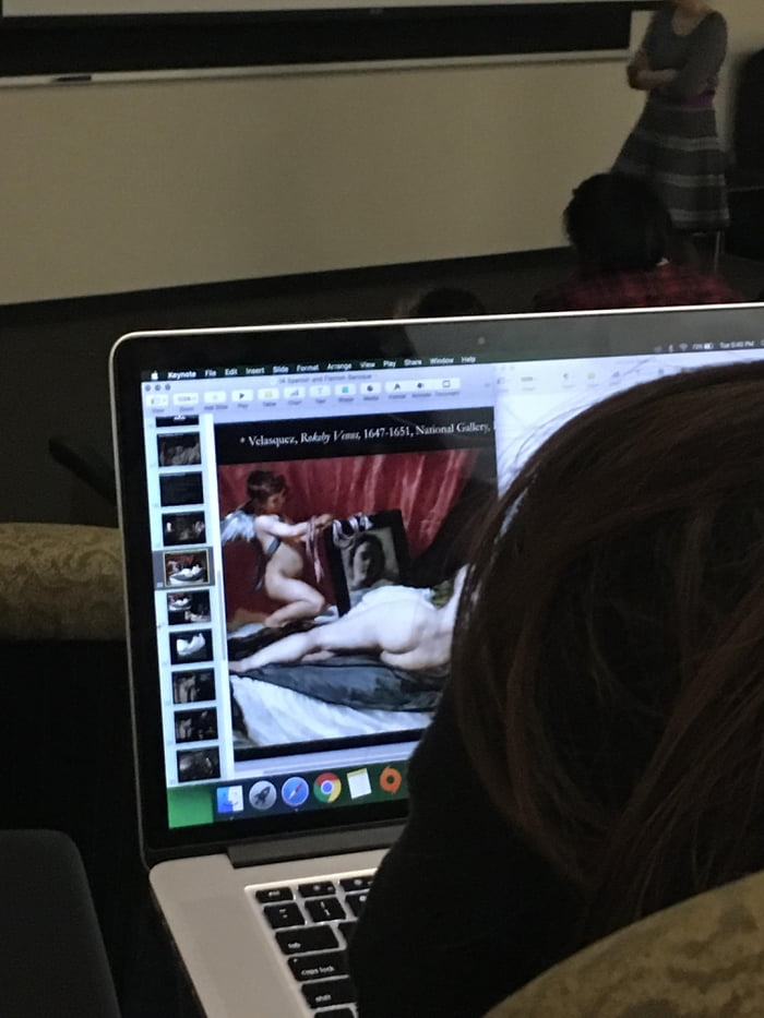 700px x 933px - Smh girl in front of me watching porn in class - 9GAG