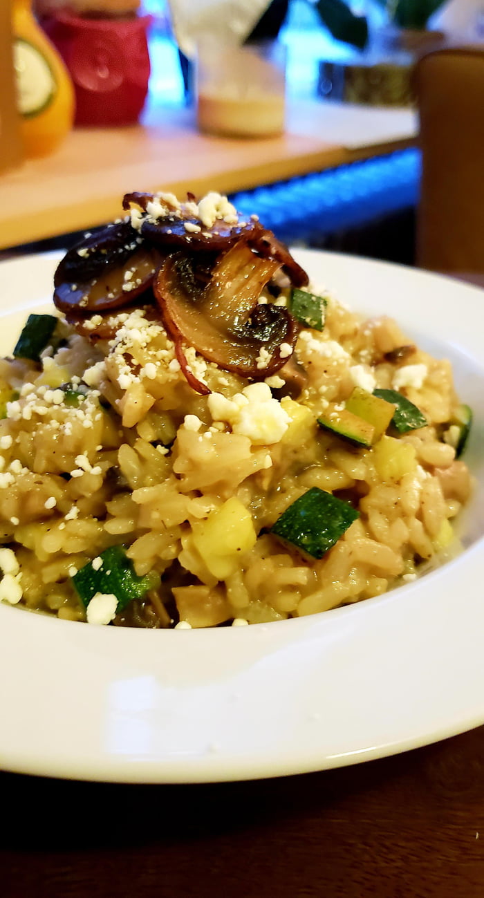 Mushroom And Zucchini Risotto With Goat Cheese 9GAG mushroom-and-zucchini-risotto-with-goat-cheese-9gag