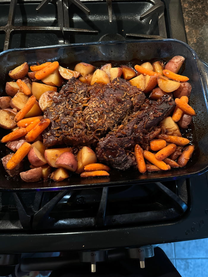 Sunday Dinner Slow (Oven) Cooked Pot Roast w/ Red Potatoes & Mini