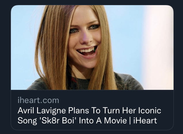 Go find a sk8er boi, because Avril Lavigne is ready for a comeback -  HelloGigglesHelloGiggles