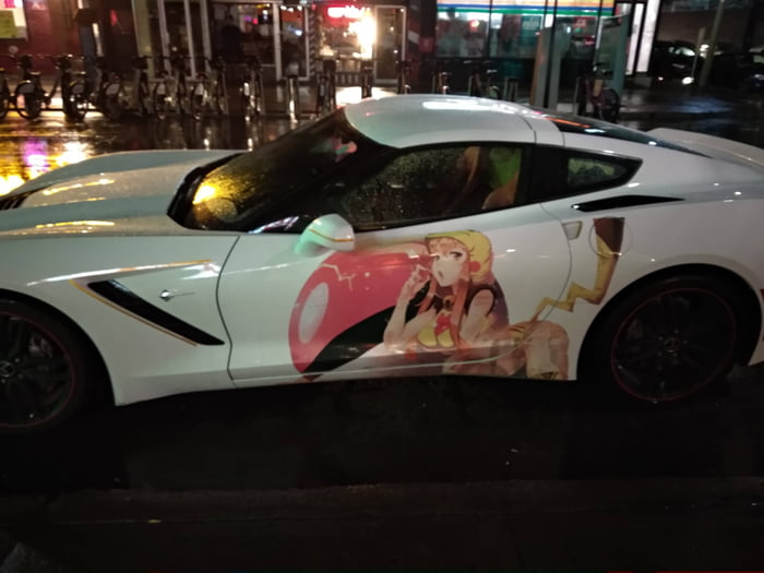 How a Mazda RX7 Is SprayPainted to Look Like a Japanese Comic Book
